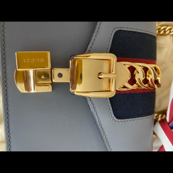 Gucci Mini Sylvie Leather Mini Chain Bag in Gray - Picture 5 of 12
